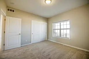 401 90th St, Racine, WI 53406 - Photo 25