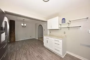 839 Park Ave, Oostburg, WI 53070 - Photo 13