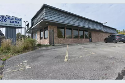 622  3 Mile Rd, Racine, WI 53402 - Photo 3