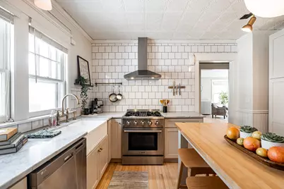 2965 N Downer Ave, Milwaukee, WI 53211 - Photo 11