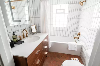 2965 N Downer Ave, Milwaukee, WI 53211 - Photo 15