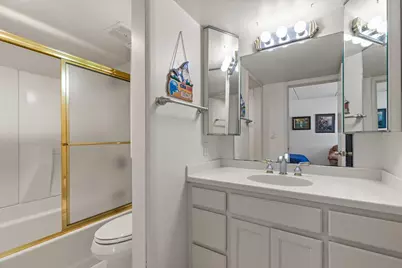 111  11th St #3AN, Racine, WI 53403 - Photo 17