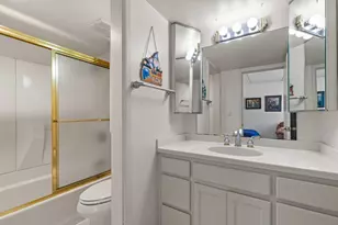 111 11th St, Racine, WI 53403 - Photo 17