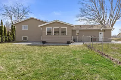 817 W Milwaukee St, Jefferson, WI 53549 - Photo 33