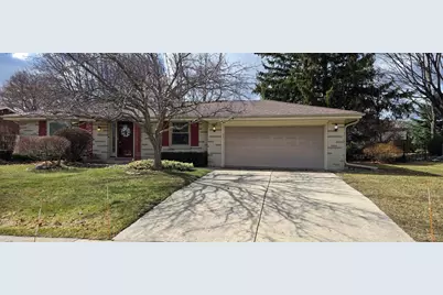 7965 S Wynbrook Ct, Oak Creek, WI 53154 - Photo 31