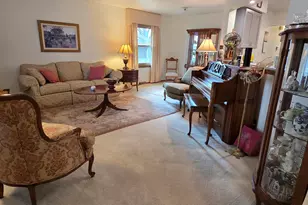 7965 S Wynbrook Ct, Oak Creek, WI 53154 - Photo 15