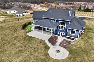S101W33315 Genevieve Dr, Mukwonago, WI 53149 - Photo 15