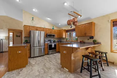 5280  Cherokee Ct, Addison, WI 53027 - Photo 5