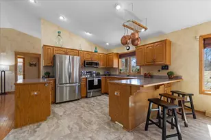 5280 Cherokee Ct, Addison, WI 53027 - Photo 5