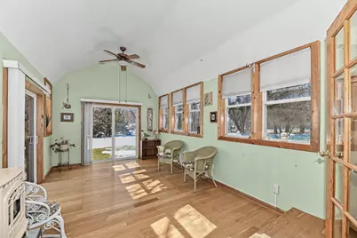 4230 S Packard Ave, Saint Francis, WI 53235 - Photo 25