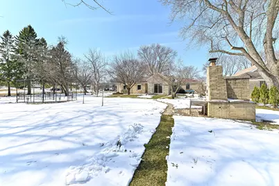 4230 S Packard Ave, Saint Francis, WI 53235 - Photo 49