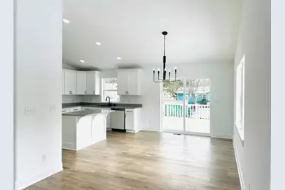 560  Lincoln St, Palmyra, WI 53156 - Photo 5