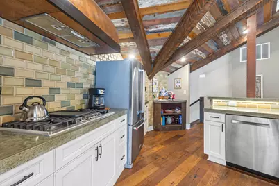 890  Windsor Dr #4, Fontana, WI 53125 - Photo 5