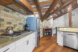 890 Windsor Dr, Fontana, WI 53125 - Photo 5