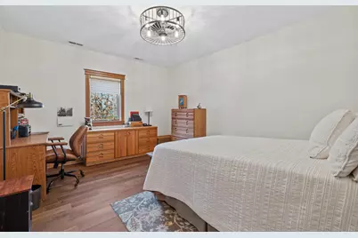 415 S Wells St #303, Lake Geneva, WI 53147 - Photo 17