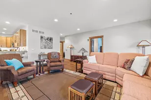 415 S Wells St, Lake Geneva, WI 53147 - Photo 7