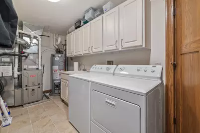 415 S Wells St #303, Lake Geneva, WI 53147 - Photo 25