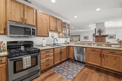 415 S Wells St #303, Lake Geneva, WI 53147 - Photo 11