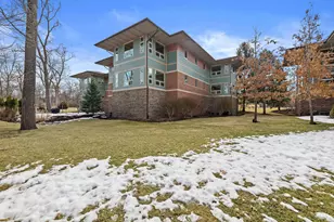 415 S Wells St, Lake Geneva, WI 53147 - Photo 33