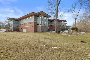 415 S Wells St, Lake Geneva, WI 53147 - Photo 31