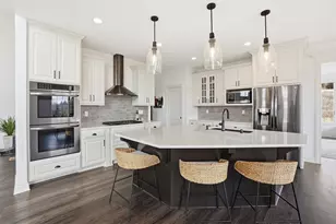 N87W25037 Bay Ct, Lisbon, WI 53089 - Photo 9