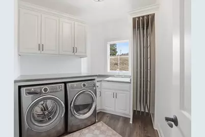 N87W25037  Bay Ct, Lisbon, WI 53089 - Photo 19