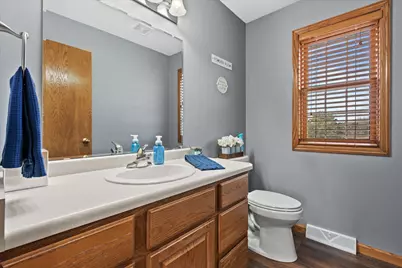 504  Fairview Cir, Racine, WI 53185 - Photo 17