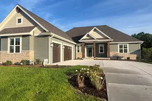 N51W18847 Quietwood Dr, Menomonee Falls, WI 53051 - Photo 1