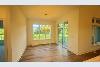 N51W18847  Quietwood Dr, Menomonee Falls, WI 53051 - Photo 5