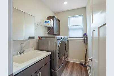 1390  Foxwood Pass, Oconomowoc, WI 53066 - Photo 17