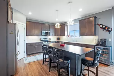 1390  Foxwood Pass, Oconomowoc, WI 53066 - Photo 11