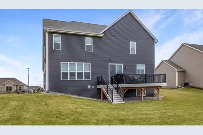 1390  Foxwood Pass, Oconomowoc, WI 53066 - Photo 37