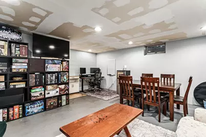 2017  Green Tree Rd, West Bend, WI 53090 - Photo 39