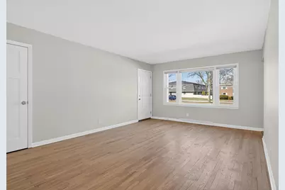 11817 W North Ave, Wauwatosa, WI 53226 - Photo 9