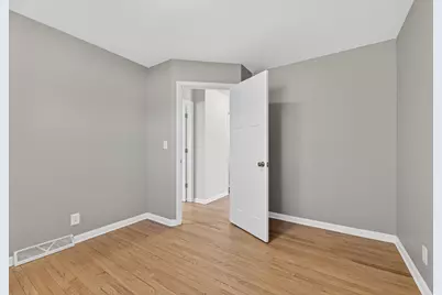 11817 W North Ave, Wauwatosa, WI 53226 - Photo 23