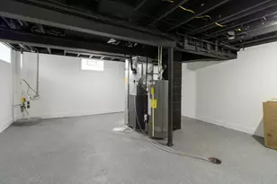 1215 S 91st St, West Allis, WI 53214 - Photo 37