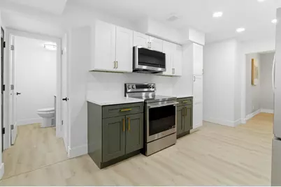 1215 S 91st St, West Allis, WI 53214 - Photo 3