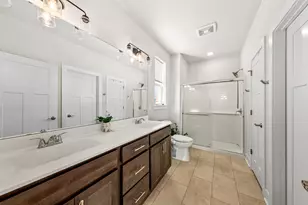 W218N16074 Tiger Lily Dr, Jackson, WI 53037 - Photo 15