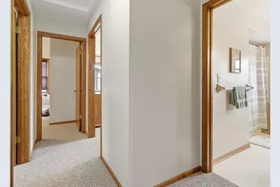 900 E Elm Rd, Oak Creek, WI 53154 - Photo 17