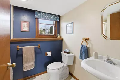 900 E Elm Rd, Oak Creek, WI 53154 - Photo 37