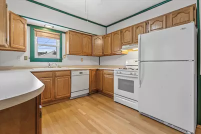 6611 W Moltke Ave, Milwaukee, WI 53210 - Photo 11