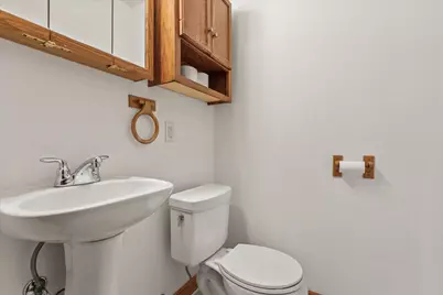 6611 W Moltke Ave, Milwaukee, WI 53210 - Photo 23