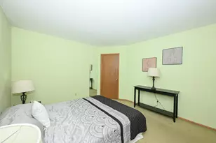 5316 Robin Dr, Greendale, WI 53129 - Photo 15