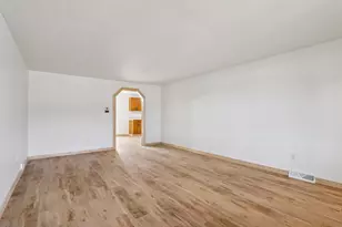 2719 Henry St, Sheboygan, WI 53081 - Photo 9