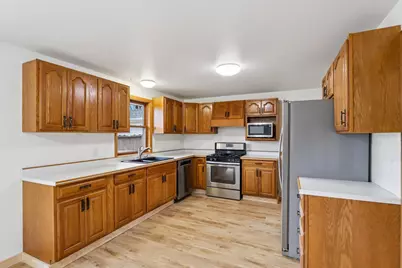 2719  Henry St, Sheboygan, WI 53081 - Photo 17