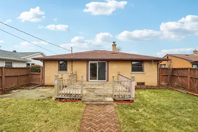 2719  Henry St, Sheboygan, WI 53081 - Photo 43