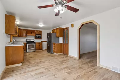 2719  Henry St, Sheboygan, WI 53081 - Photo 15