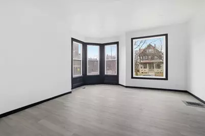 604 N 30th St, Milwaukee, WI 53208 - Photo 5