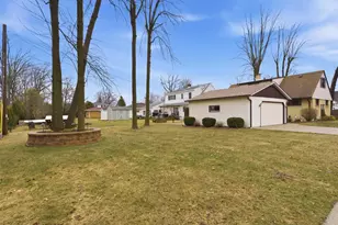 1402 N 21st St, Manitowoc, WI 54220 - Photo 5