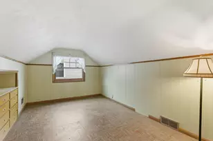 1402 N 21st St, Manitowoc, WI 54220 - Photo 25